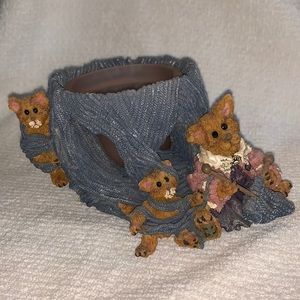 Boyd’s Bears & Friends figurine / candleholder